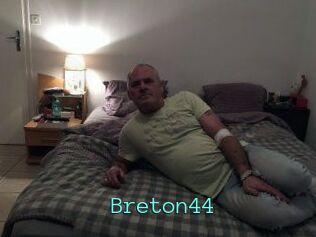 Breton44