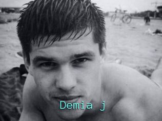 Demia_j