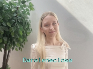 Dareleneclose
