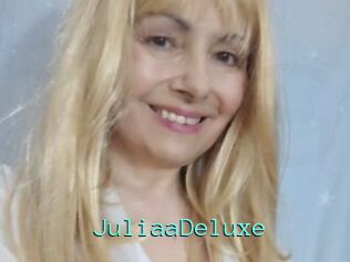JuliaaDeluxe