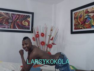 LARSYKOKOLA