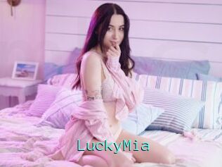 LuckyMia