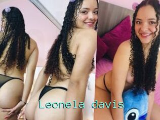 Leonela_davis