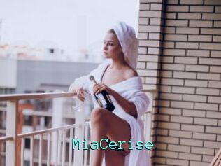 MiaCerise