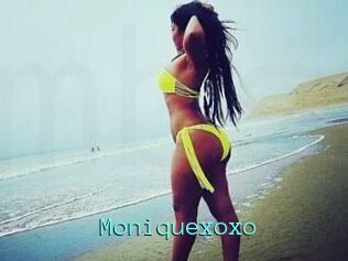 Moniquexoxo