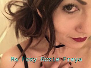 Ms_Foxy_Roxie_Freya