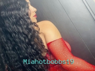 Miahotbobbs19