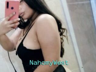 NahomyWest