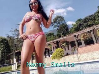 Naomy_Smalls
