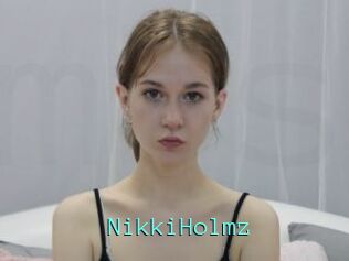 NikkiHolmz